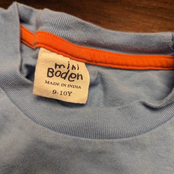 Mini Boden monkey tshirt - Picture 2 of 3